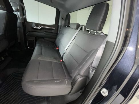 Used 2022 Chevrolet Silverado 1500 LT AWD/4WD image 22