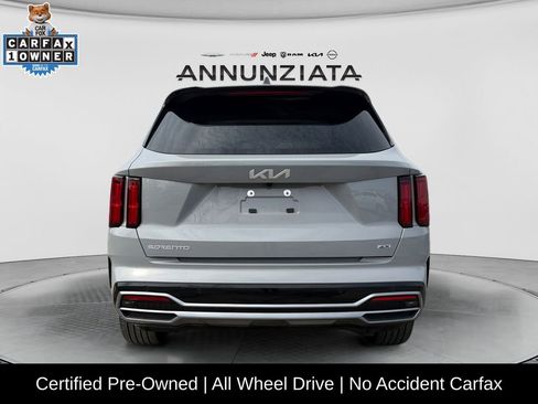 Certified 2023 Kia Sorento SX image 4