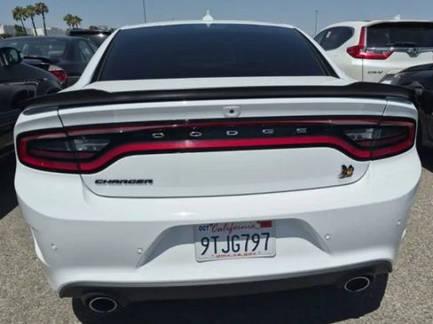 Used 2023 Dodge Charger Scat Pack w/ Navigation & Travel Group RWD image 4