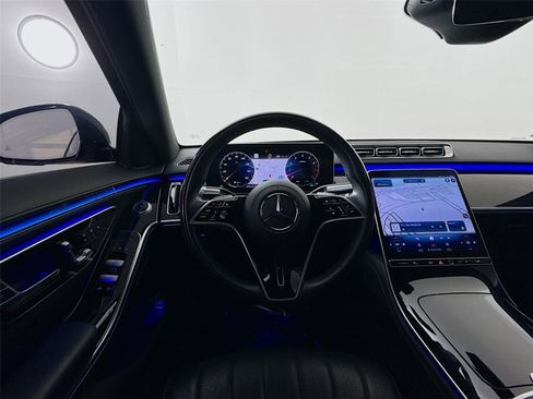 Used 2023 Mercedes-Benz S 500 4MATIC w/ AMG Line image 3