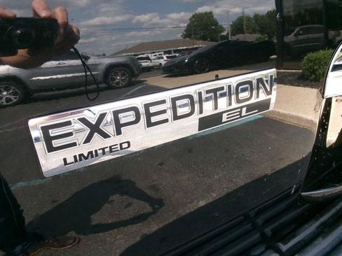 Used 2014 Ford Expedition EL Limited w/ Equipment Group 301A AWD/4WD image 25