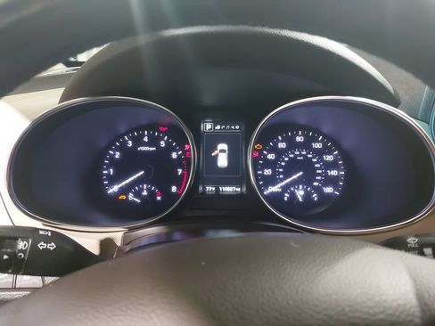 Used 2018 Hyundai Santa Fe Sport w/ 2.4L Tech Package 04 FWD image 19