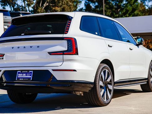 New 2025 Volvo EX90 Ultra w/ Protection Package Premier image 6