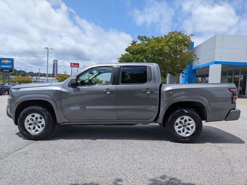 Used 2024 Nissan Frontier SV AWD/4WD image 5
