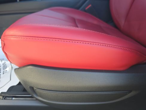 New 2026 Lincoln Corsair Reserve image 28