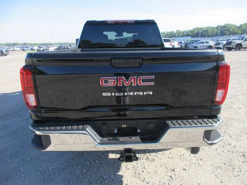 New 2026 GMC Sierra 2500 Pro AWD/4WD image 6