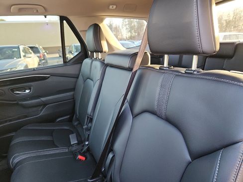 Used 2023 Honda Pilot Touring image 26