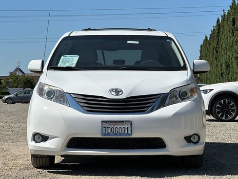 Used 2014 Toyota Sienna XLE FWD image 9