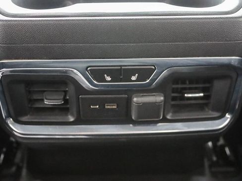 Used 2021 Chevrolet Silverado 1500 LTZ w/ Z71 Off-Road Package image 22