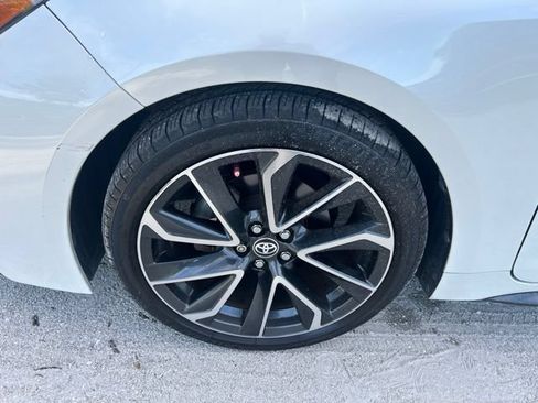 Used 2020 Toyota Corolla SE FWD image 19