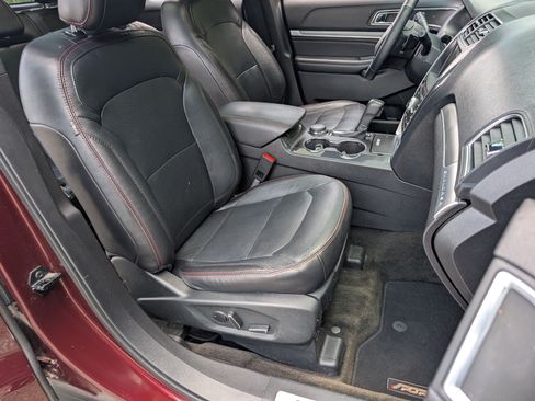 Used 2018 Ford Explorer Sport w/ Equipment Group 401A AWD/4WD image 25