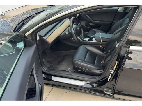 Used 2018 Tesla Model 3 Long Range AWD/4WD image 5