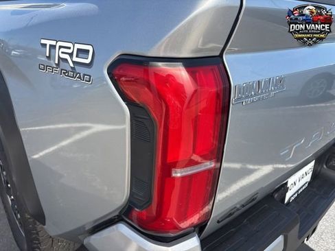 Used 2024 Toyota Tacoma TRD Off-Road AWD/4WD image 10