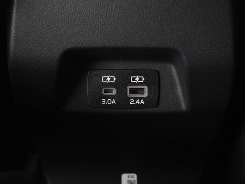 Used 2025 Subaru Crosstrek 2.5i Limited AWD/4WD image 16