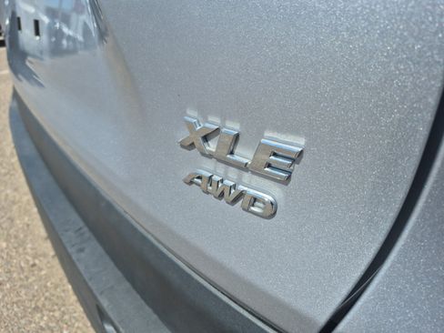 Used 2025 Toyota RAV4 XLE AWD/4WD image 22