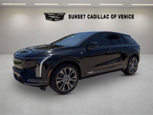 New 2026 Cadillac Optiq Sport 2 w/ LPO, Floor Liner Package AWD/4WD image 7