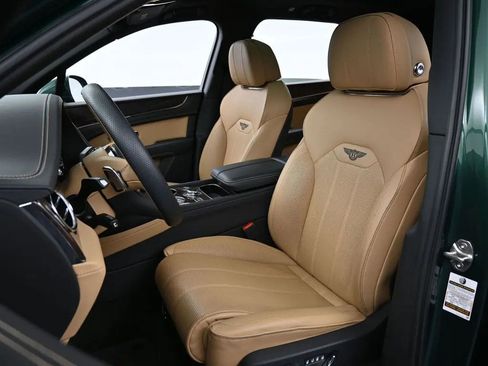 Certified 2023 Bentley Bentayga AWD/4WD image 18