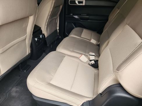 Used 2022 Ford Explorer 4WD image 29