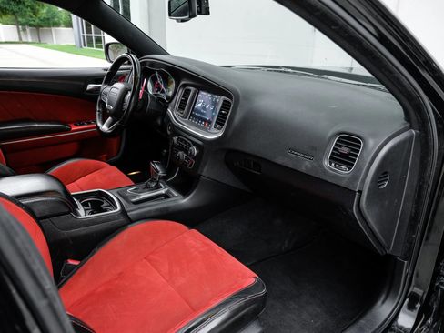 Used 2021 Dodge Charger R/T w/ Blacktop Package RWD image 20