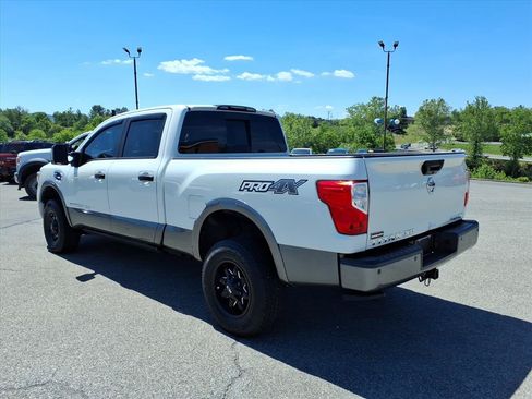 Used 2018 Nissan Titan PRO-4X w/ Pro-4x Utility Package AWD/4WD image 3