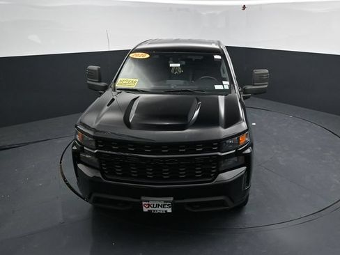 Used 2020 Chevrolet Silverado 1500 Custom Trail Boss w/ Custom Convenience Package AWD/4WD image 19