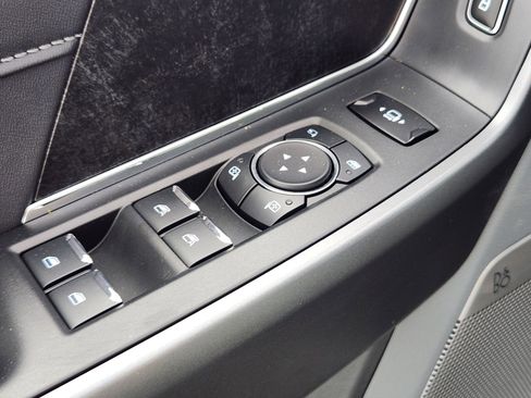 New 2026 Ford F350 XLT w/ XLT Premium Package AWD/4WD image 18