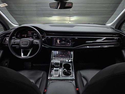 Used 2021 Audi Q7 3.0T Premium Plus w/ Premium Plus Package AWD/4WD image 11