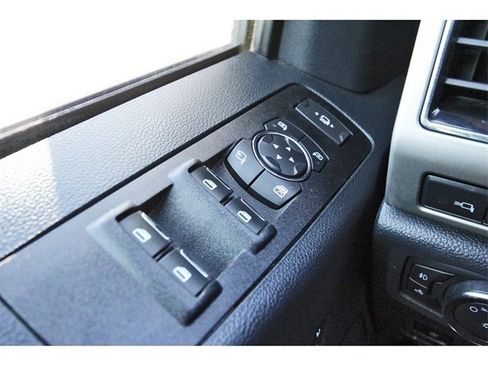 Used 2022 Ford F250 Lariat w/ Tremor Off-Road Package image 15