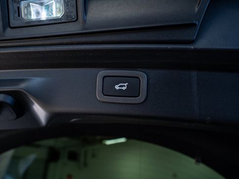 Used 2020 Jaguar I-PACE S image 63