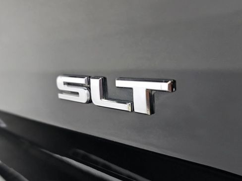 Used 2016 GMC Canyon SLT w/ Driver Alert Package AWD/4WD image 19