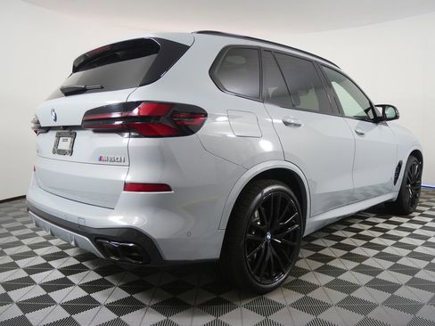 Certified 2025 BMW X5 M60i w/ Climate Comfort Package AWD/4WD image 3