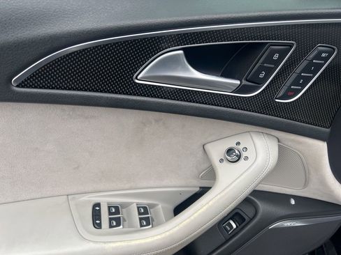 Used 2016 Audi S6 Prestige w/ Prestige Package image 17