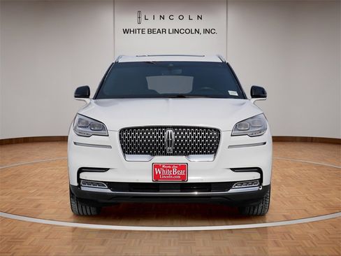 Used 2021 Lincoln Aviator Reserve w/ Equipment Group 202A image 2