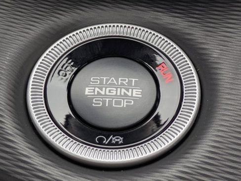 New 2025 Jeep Grand Cherokee Altitude image 25