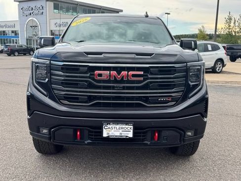 Certified 2025 GMC Sierra 1500 AT4 w/ AT4 Preferred Package AWD/4WD image 9