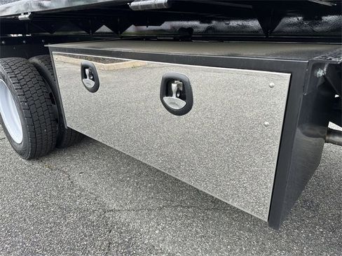 New 2024 Ford F550 4x4 Regular Cab Super Duty image 36