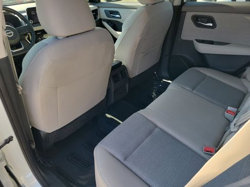 Certified 2023 Nissan Rogue SV image 13