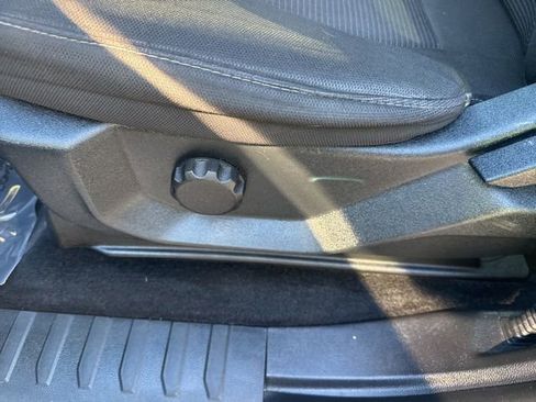 Used 2017 Ford F150 XL w/ Equipment Group 101A Mid image 14