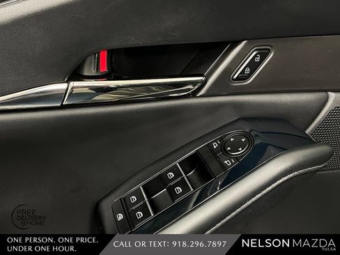 Used 2022 MAZDA CX-30 AWD 2.5 S w/ Preferred Package image 21