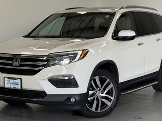 Used 2017 Honda Pilot Elite video 1
