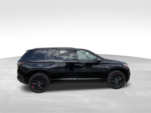 Used 2021 Chevrolet Traverse Premier w/ Redline Edition AWD/4WD image 5