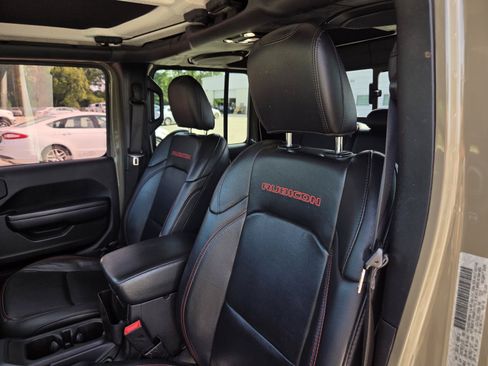 Used 2020 Jeep Gladiator Sport w/ Quick Order Package 24S AWD/4WD image 14
