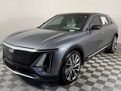 Certified 2023 Cadillac Lyriq 2WD image 2