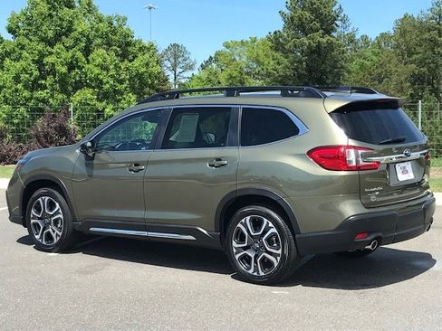 Certified 2025 Subaru Ascent Limited w/ Popular Package #2 AWD/4WD image 4