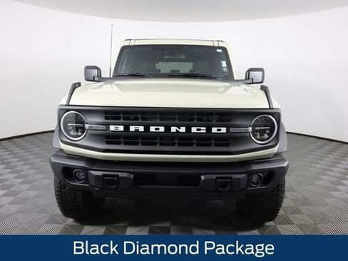 New 2025 Ford Bronco Big Bend w/ Black Diamond Package image 9