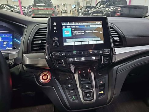 Used 2024 Honda Odyssey EX-L image 8