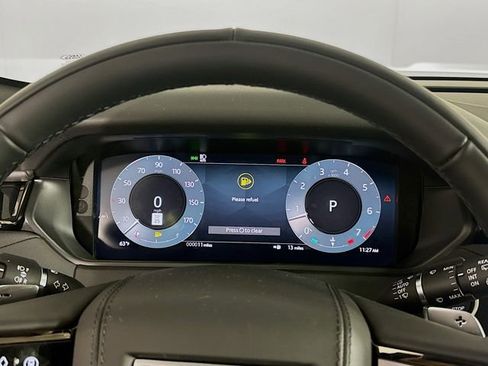 Used 2026 Land Rover Range Rover Velar Dynamic SE image 13