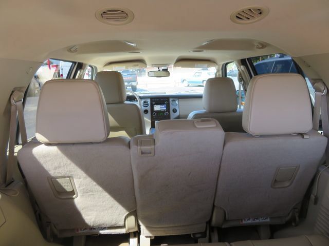 Used 2014 Ford Expedition XLT w/ Equipment Group 202A RWD image 21