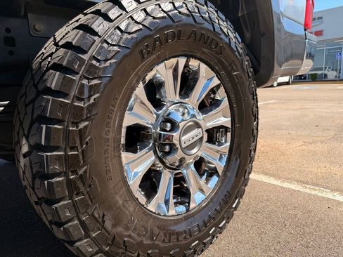 Used 2020 Ford F250 Lariat w/ Lariat Ultimate Package AWD/4WD image 39