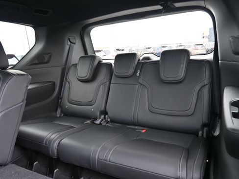 New 2025 Nissan Armada PRO-4X image 15